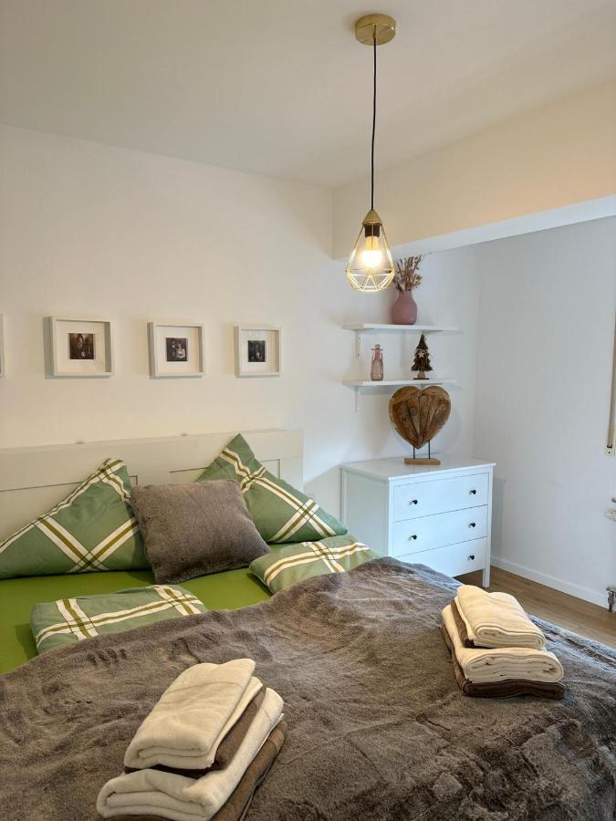 Appartement Schwarzwald Maedl à Bad Wildbad Extérieur photo