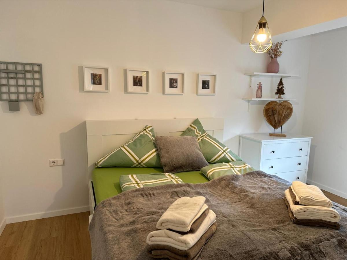 Appartement Schwarzwald Maedl à Bad Wildbad Extérieur photo